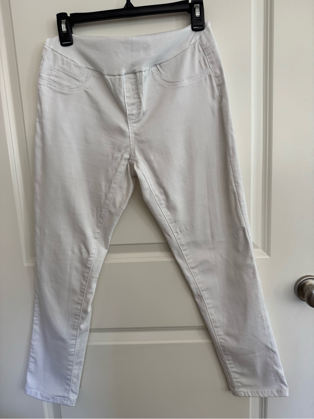 Bella Vida Maternity White Stretch Women's Skinny Fit Jeans